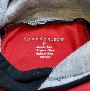 Calvin Klein Jeans Shirts & Tops - Calvin Klein Jeans Red & Black Raglan Hoodie 3T Calvin Klein Jeans Shirts & Tops - Calvin Klein Jeans Red & Black Raglan Hoodie 3T